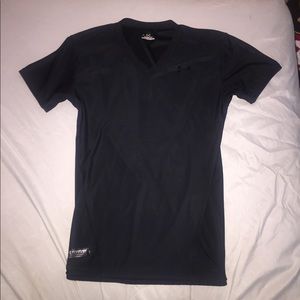 Under Armour Womans V-Neck